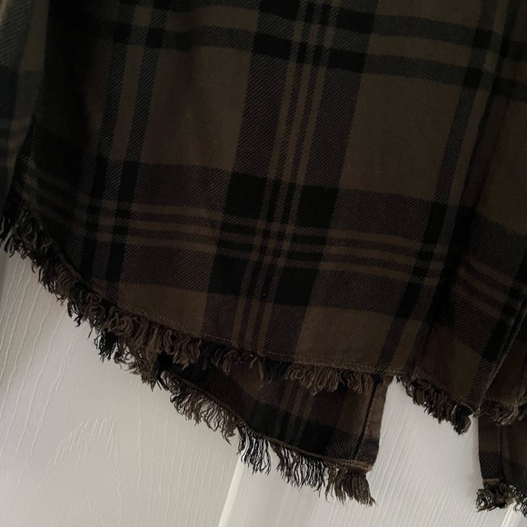 Cloth & Stone Green Plaid Button Down Size: M - Picture 8 of 8